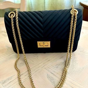 black handbag